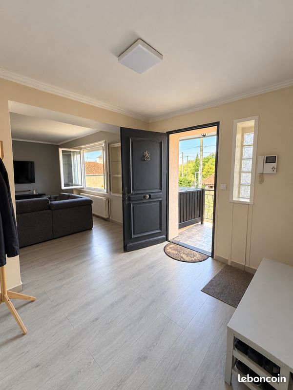 Maison 6 pièces 142 m² · à Janneyrias · 142 m² · 380 000 €