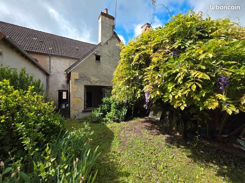 Maison 5 pièces 100 m² · à Le Châtelet · 100 m² · 60 000 €