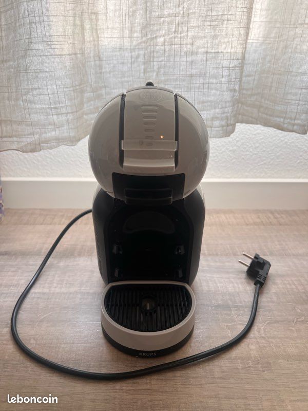 Machine à café Dolce Gusto Mini Me Krups grise + présentoir capsules (image 3)