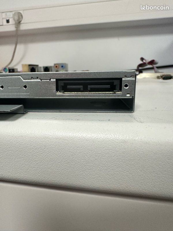 Lecteur / Graveur DVD et CD interne HITACHI-LG storage (image 3)
