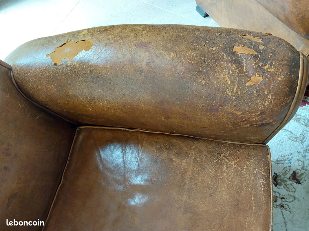 Lot de deux fauteuils en cuir 'Club' (image 10)