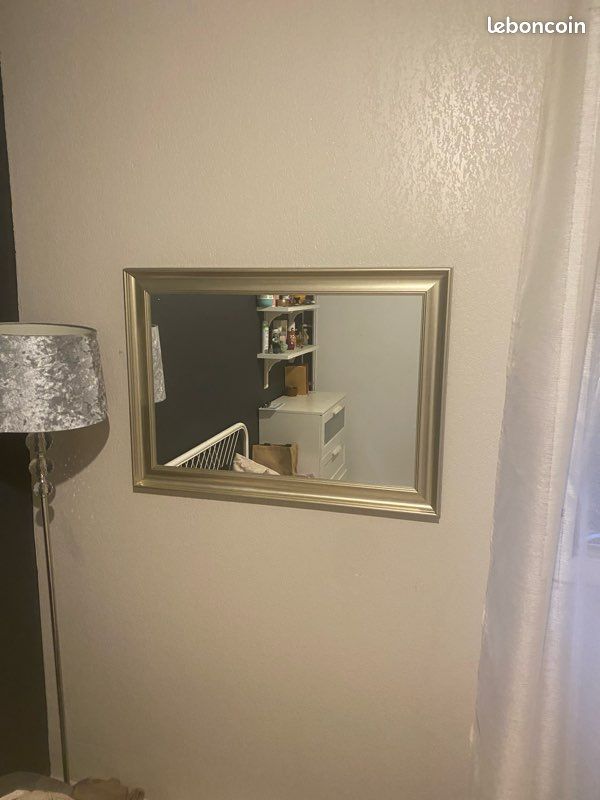 Beau miroir pour entrée ou chambre (image 1)