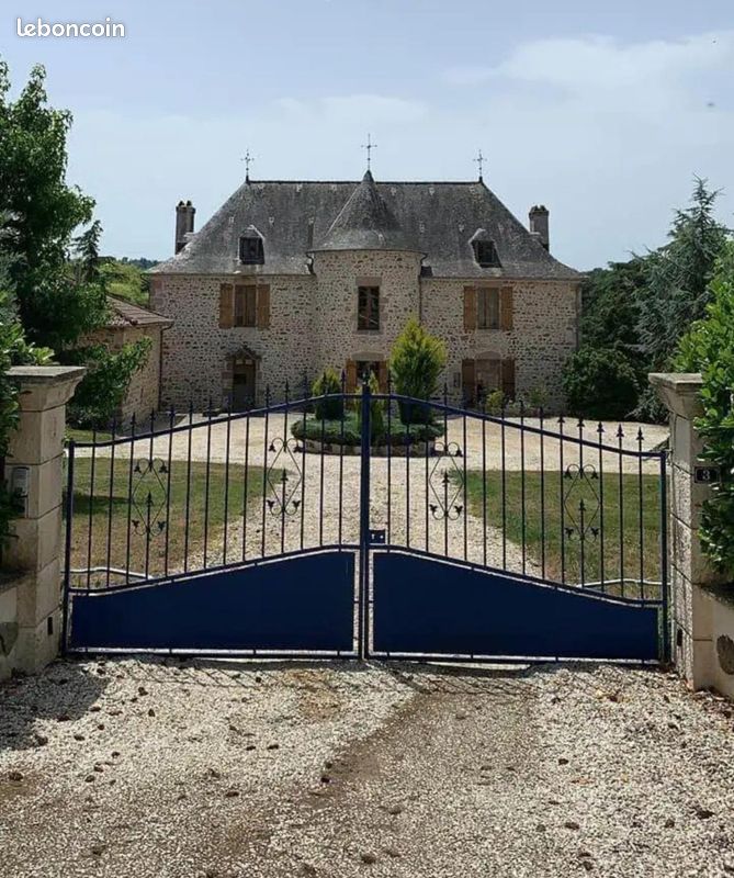 Manoir 10 pièces 638 m² - Lesterps 16420 (image principale 12)