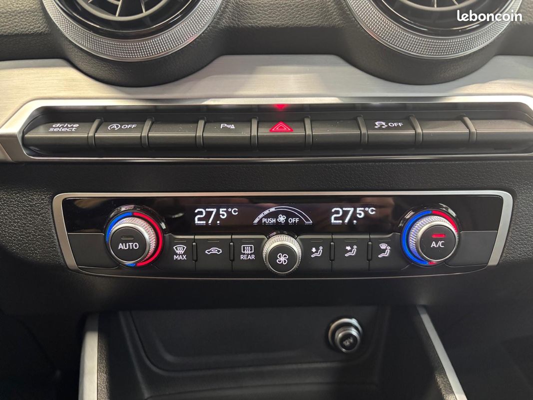 AUDI Q2 35 TFSI 150 S tronic 7 S line (image 14)