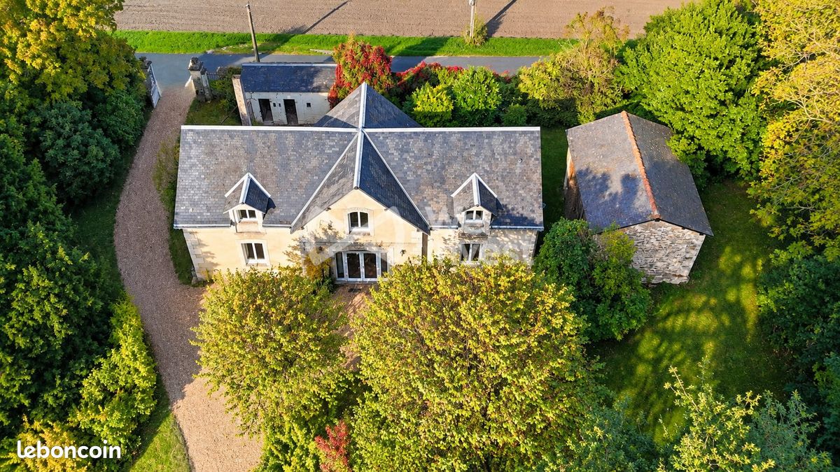 Maison 6 pièces 142 m² · à Faye-la-Vineuse · 142 m² · 282 000 €