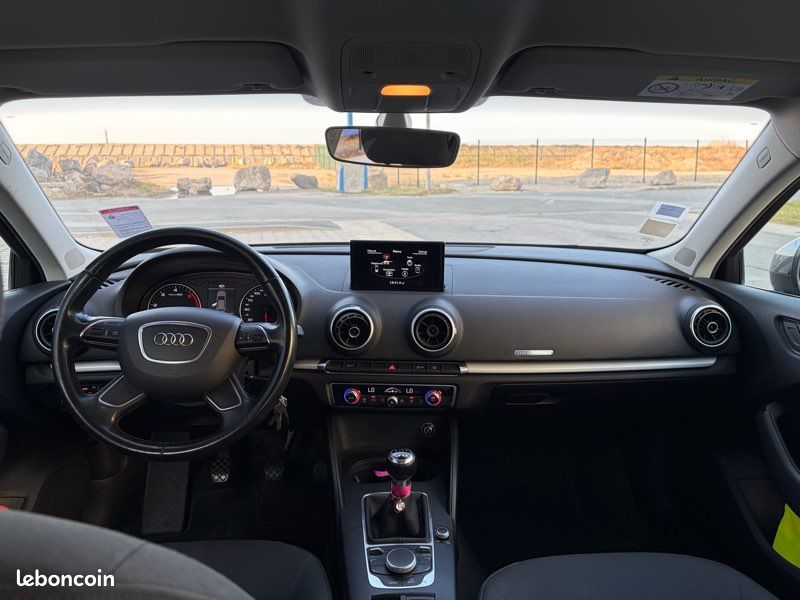 Audi a3 sportback / business line / suivi d’entretien Audi + factures (image 3)