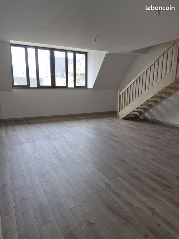 Appartement 4 pièces 112 m² · à Châtellerault · 112 m² · 890 €