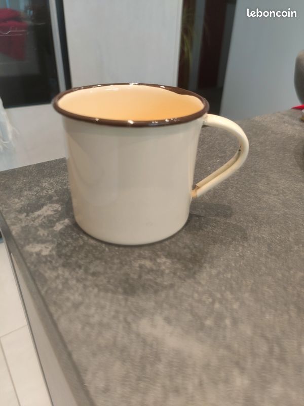 Mug tôle émaillée fleurs (image 4)