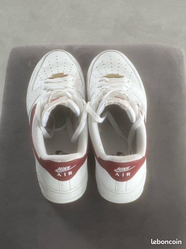 Paire de chaussures Nike air force (image 4)