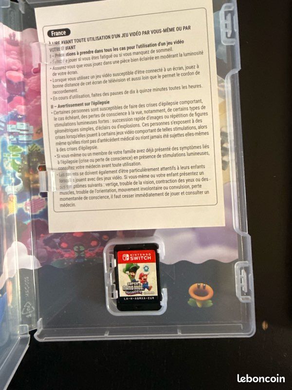 Nintendo Switch classique + 3 jeux – Très bon état (image 3)