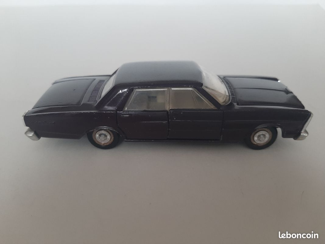 Dinky Toys 1402 Ford Galaxie 500 En Boîte D'origine - Miniature Voiture Collection