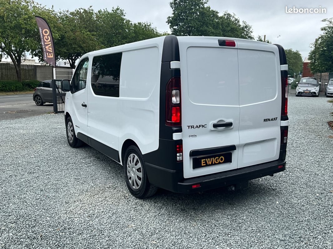 RENAULT TRAFIC 1.6 DCI 145 CH L1H1 ENERGY / AMENAGEMENT 6 PLACES / SIEGES ARR INDEPENDANTS / CAMERA / ENTRETIENs (image 21)