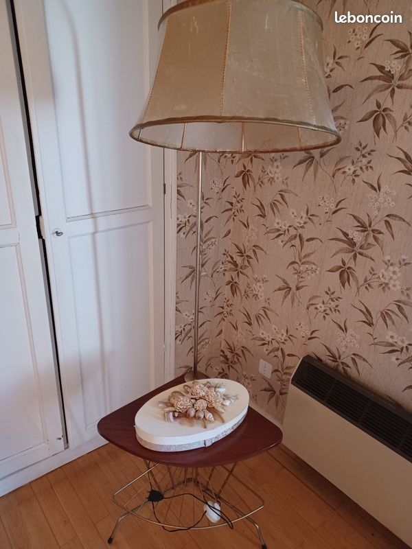 Lampadaire vintage (image 1)