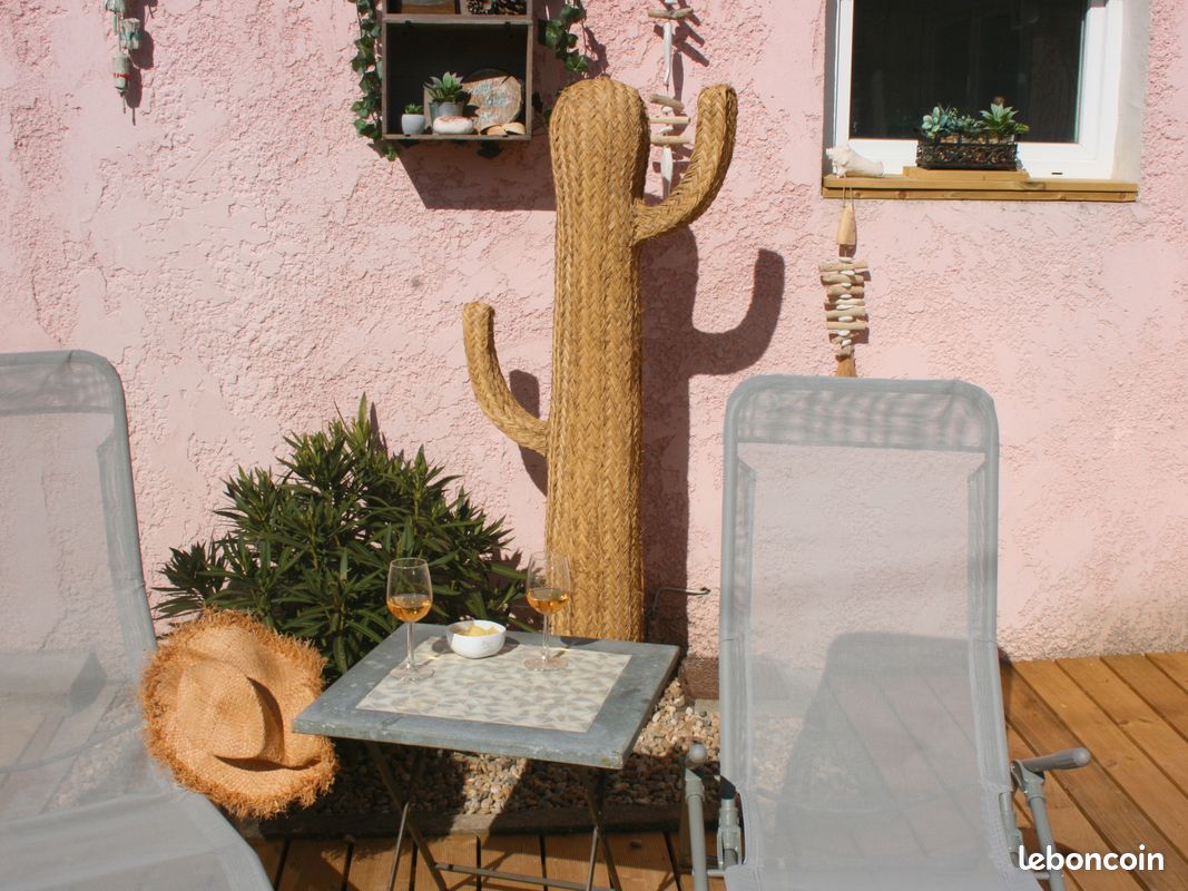 CHATELAILLON Plage maison T3 hyper centre. 2 à 4 pers. à partir de 79 euros la nuit (image 1)