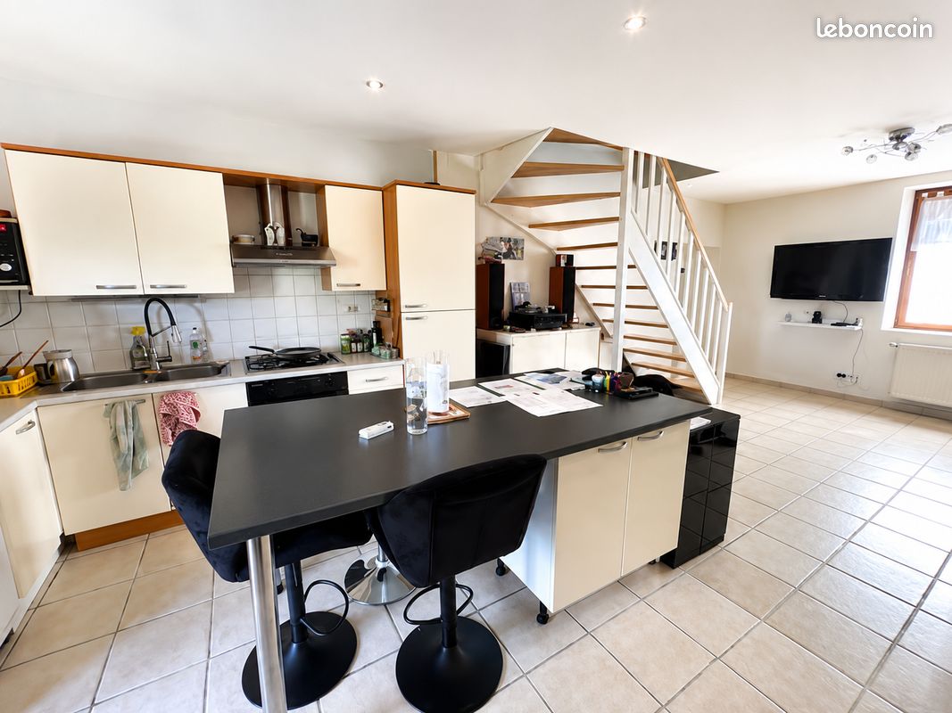 Maison 13 pièces 310 m² · à Saint-Étienne · 310 m² · 419 900 €