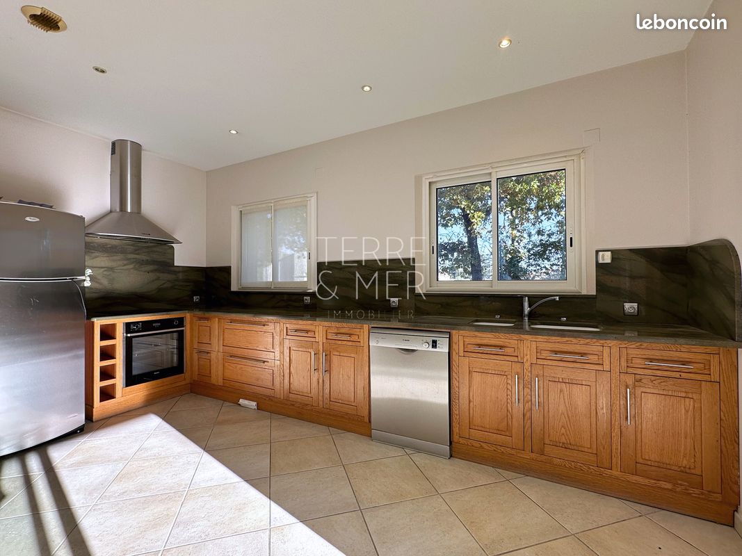Villa 6 pièces 180 m² (image 9)