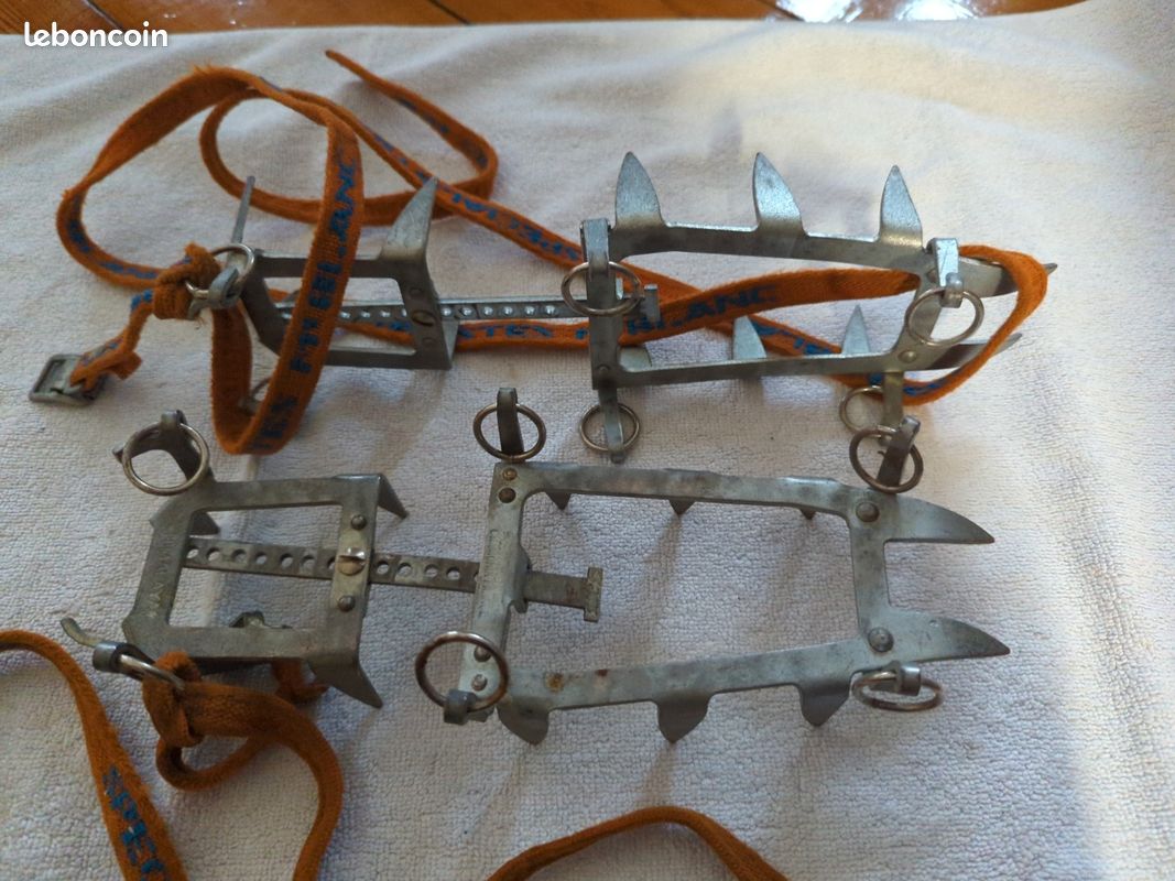 Anciens Crampons D'alpinisme Simond Chamonix - 12 Pointes - Décoration Montagne