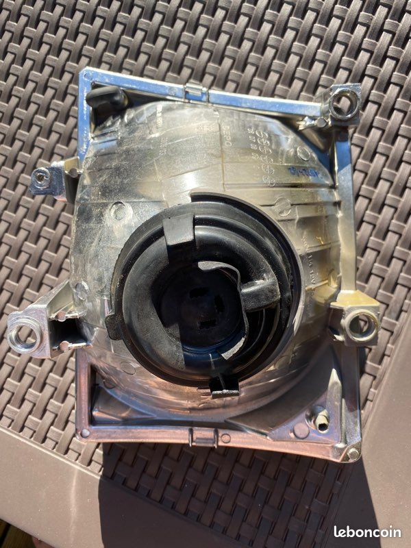 Phare Ford Ranger (image 2)