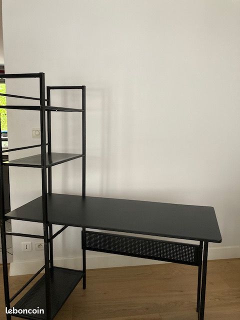 Bureau (image 1)