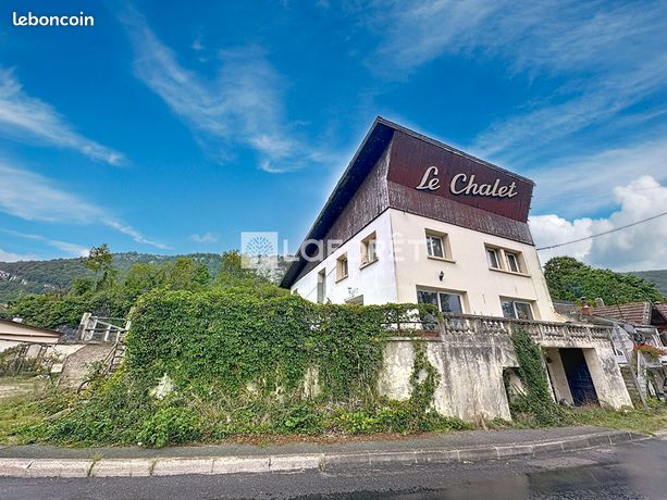 Maison 10 pièces 259 m²