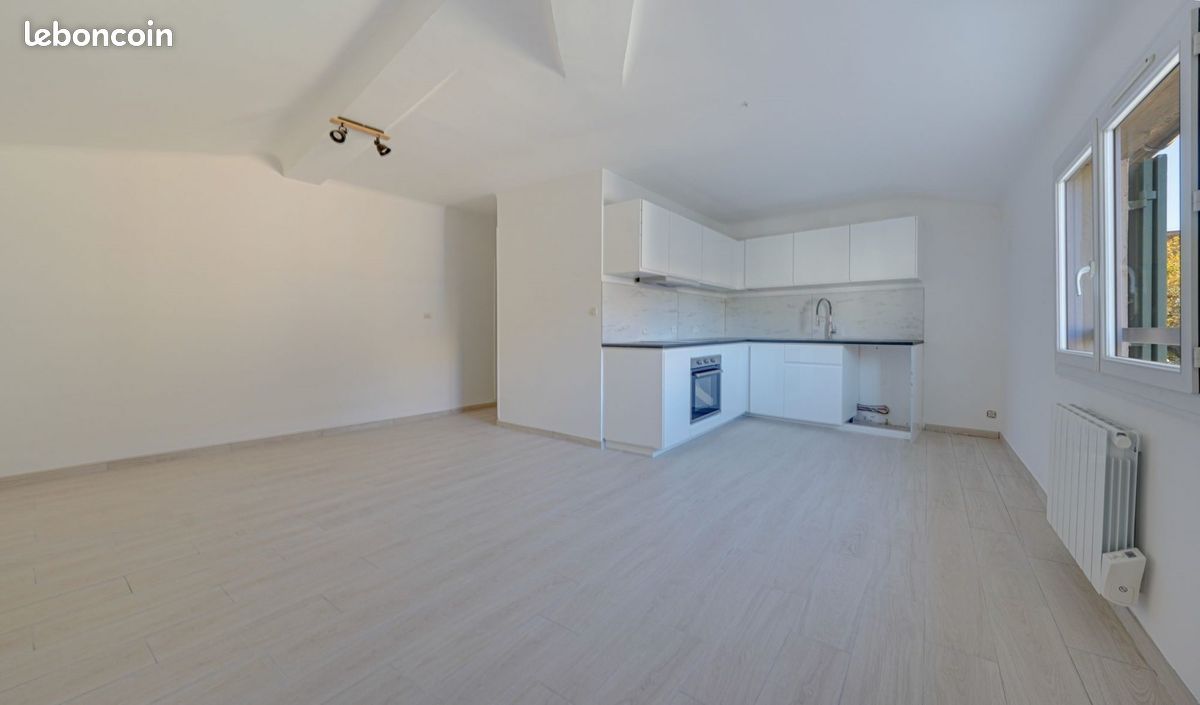 Appartement 3 pièces 60 m² · à Saint-Chamas · 60 m² · 745 €/mois
