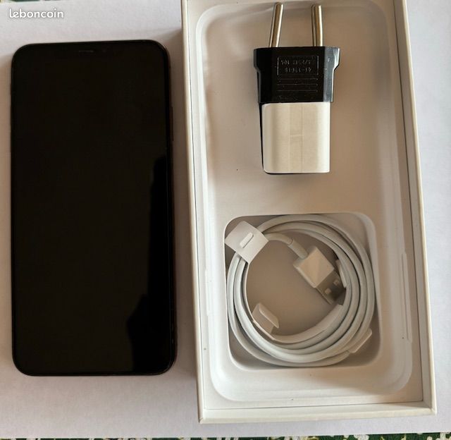 IPHONE XSMAX 256 Go Doré (image 1)