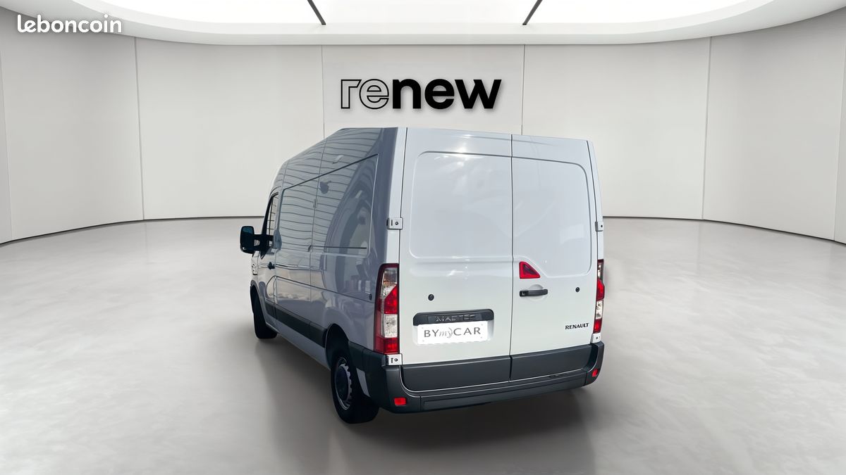 Renault master fgn trac f3500 l2h2 blue dci 135 confort (image 3)