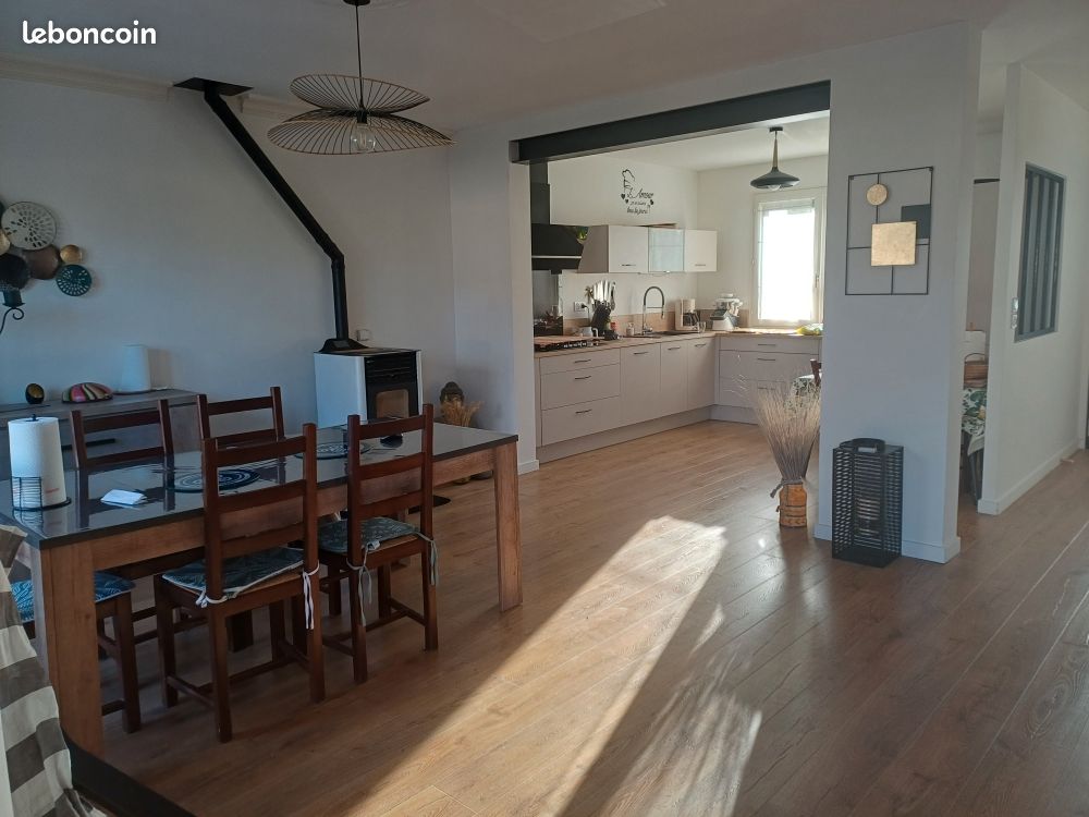 Maison 5 pièces 113 m² · à Montreuil-le-Gast · 113 m² · 360 000 €