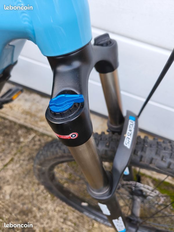 VTT électrique Stilus tout suspendu comme neuf (image 5)