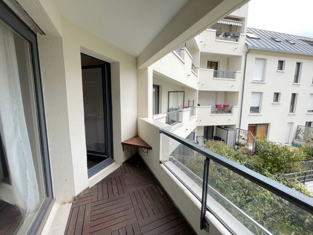 Appartement a louer villeneuve-la-garenne - 3 pièce(s) - 6352 m2 - Surfyn