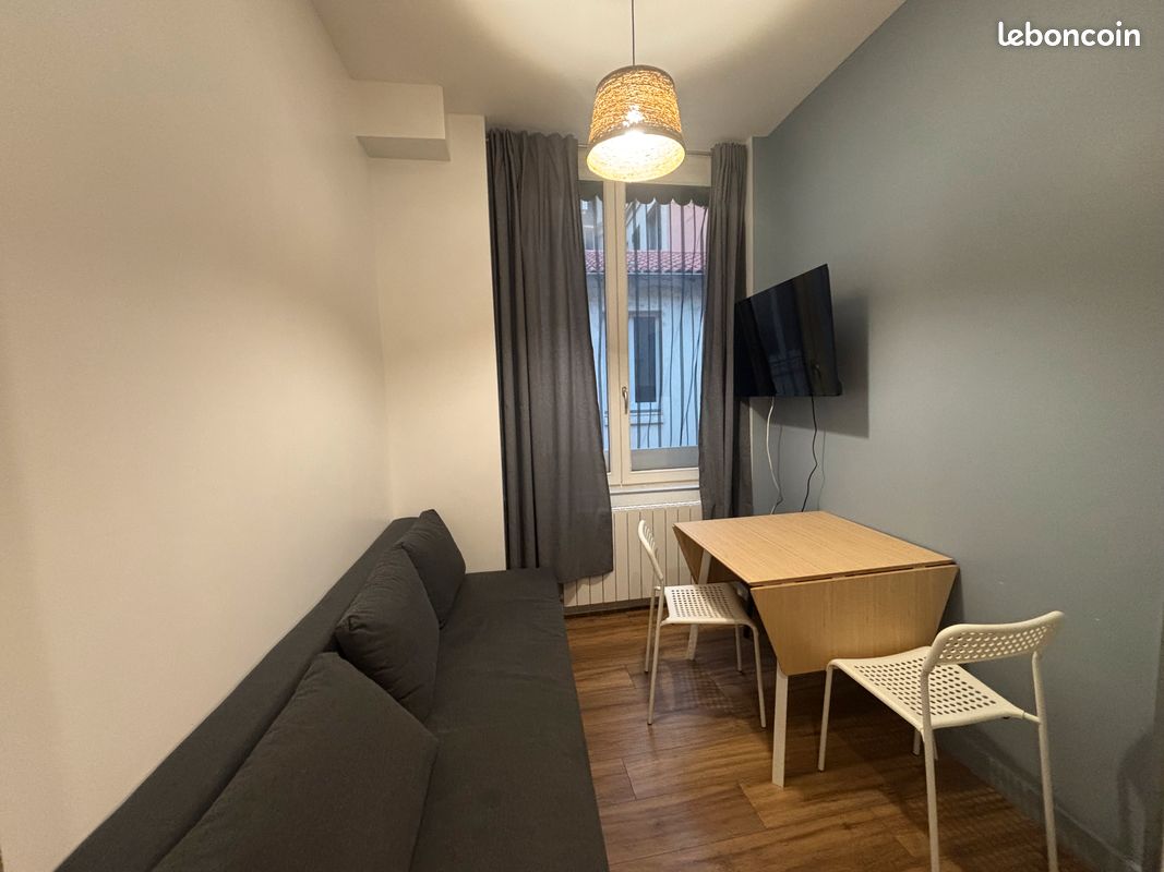 Appartement 2 pièces 14 m² · à Lyon · 13,8 m² · 790 €/mois