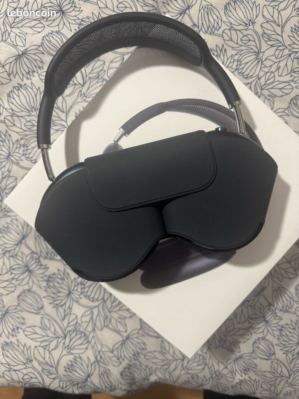Airpods Max (2024) authentique avec facture boulanger et couverture applecare(2027) (image 1)