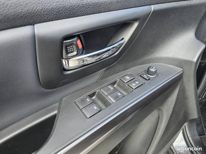 Suzuki S-Cross 1.4 Boosterjet Hybrid 110ch Style Auto MY25 (image 9)