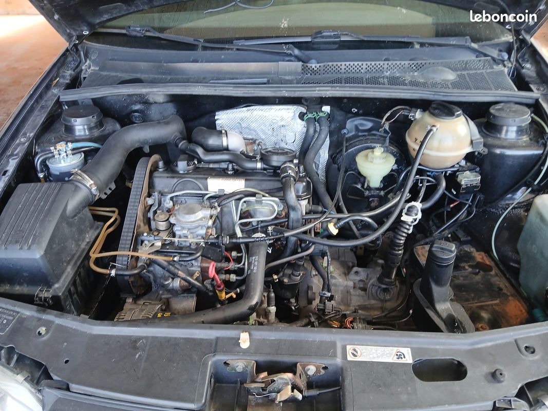 Pieces detachees volkswagen golf iii 1.9d 65 8v de 1993 (image 1)