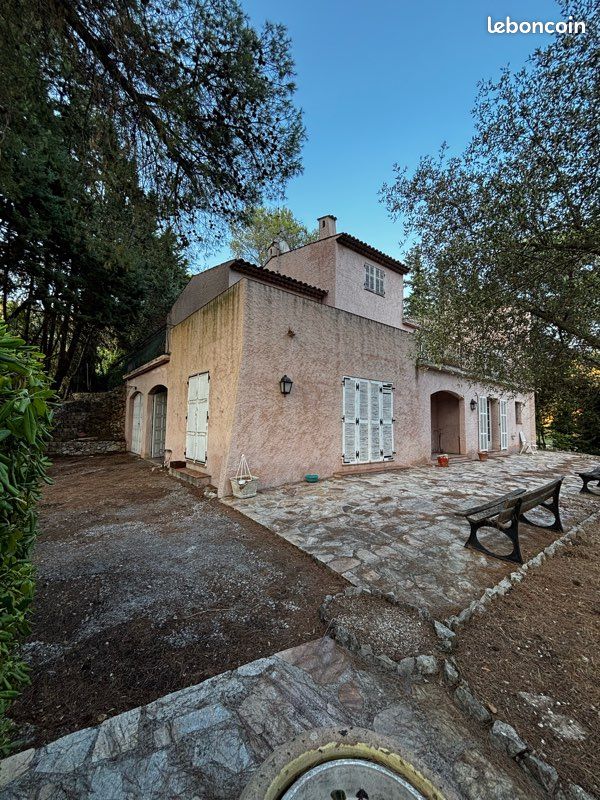 Maison 12 pièces 410 m² · à Drap · 410 m² · 700 000 €