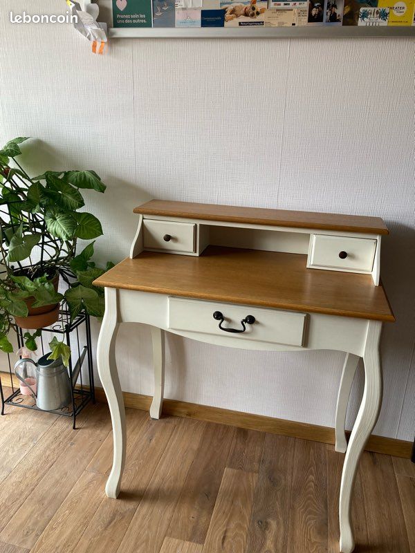 Bureau secrétaire à trois tiroirs (image 1)