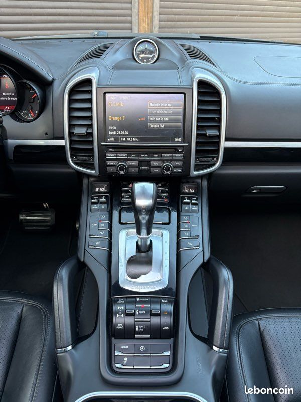 Porsche cayenne 958.2 – 3.0 v6 d 262 ch – pasm – pdls – bose – to - jantes 21“ - cuir étendu – attelage électrique – 134 000 km (image 6)