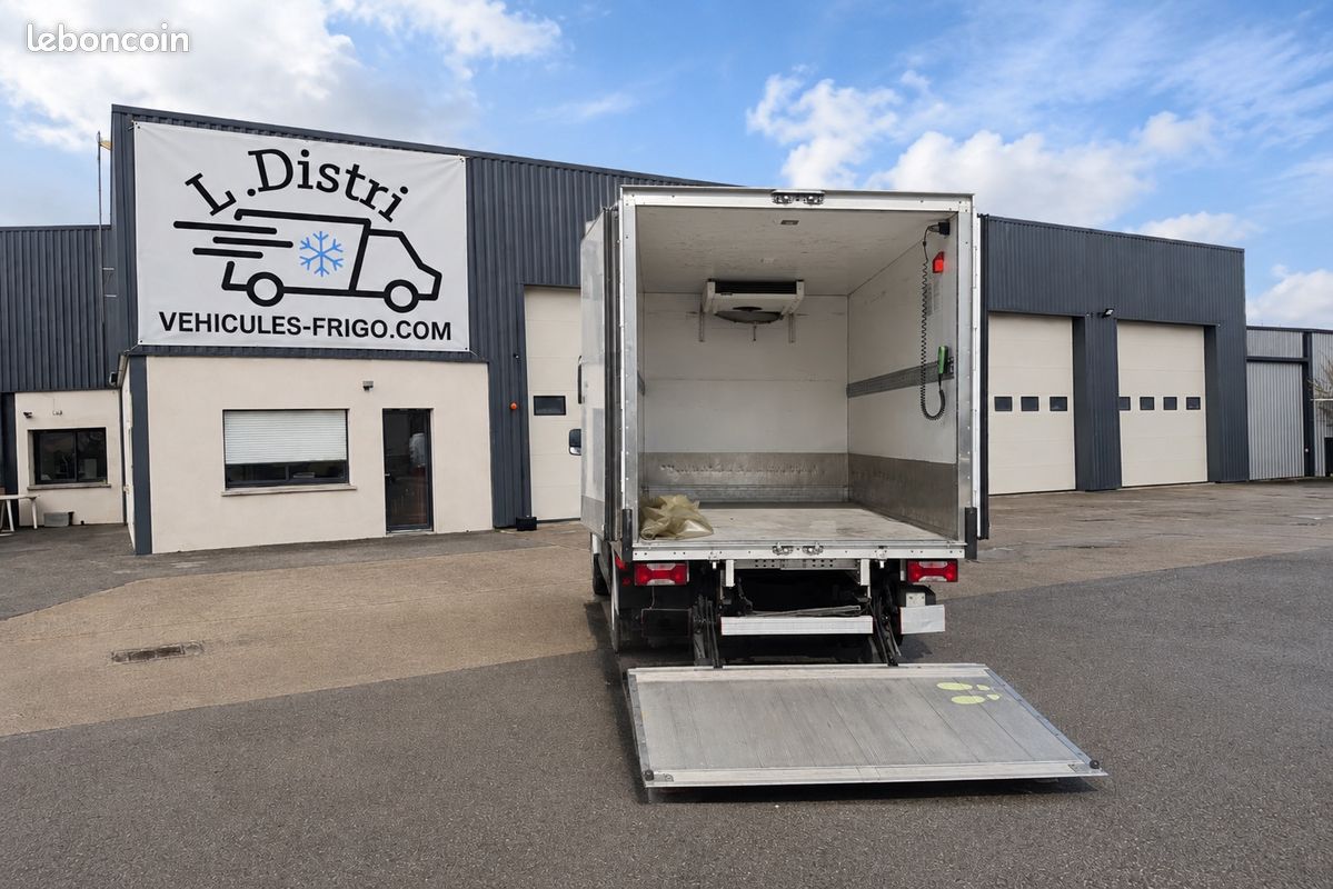 Iveco daily 35s14 frigorifique - hayon - frcx - 2017 - 140ch - 24000 (image 6)