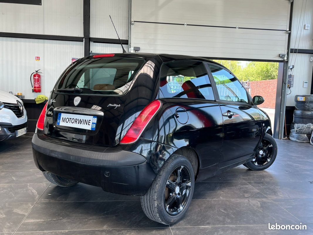 🚗 LANCIA Y 1.3 MULTIJET 16V ⚙️Full options ☀️ Toit ouvrant ❄️ Climatisation 🪑 Sièges en cuir (image 5)