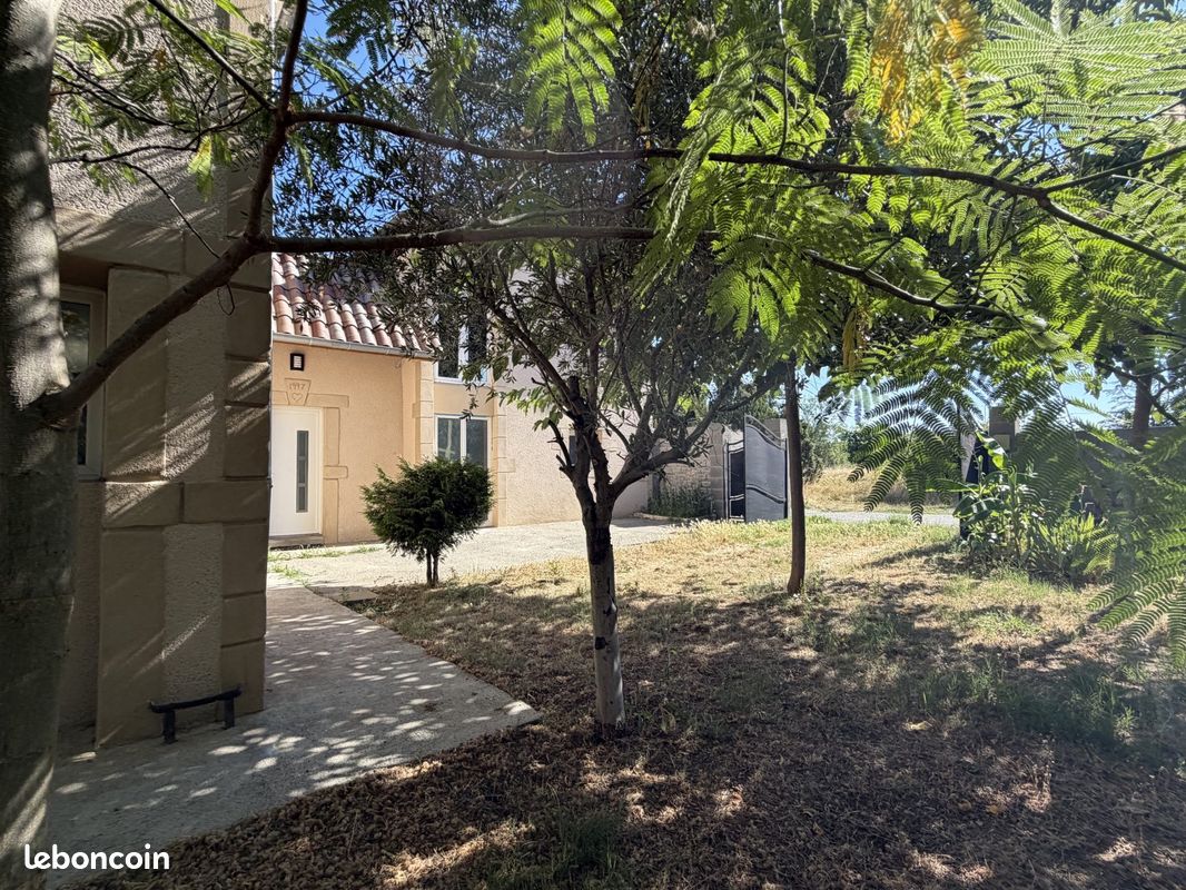 Maison 6 pièces 211 m² · à Romans-sur-Isère · 211 m² · 449 000 €