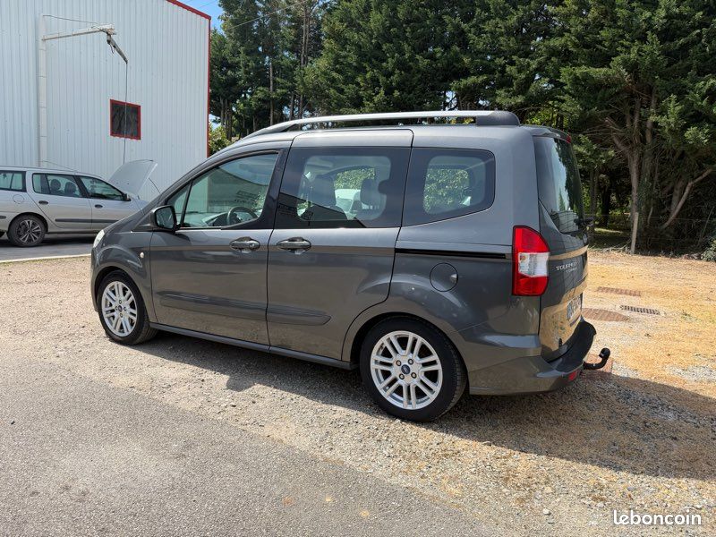Ford tourneo courier 1.5 tdci 75 trend business (image 3)