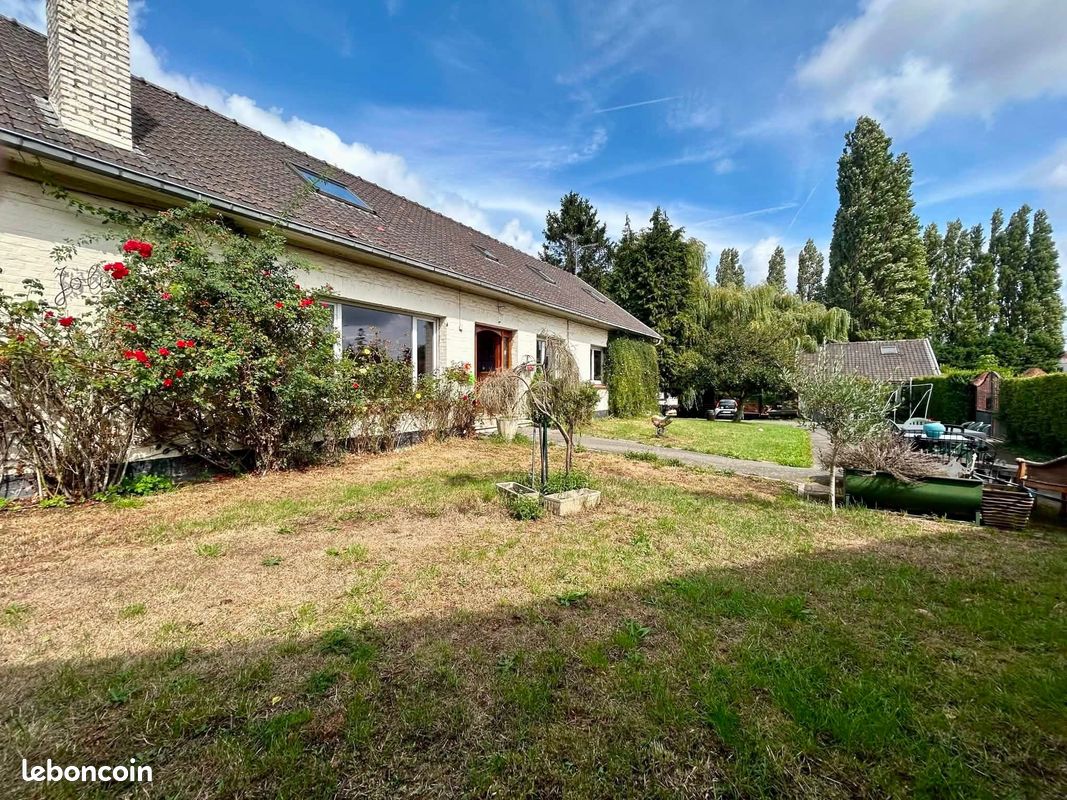 Maison 6 pièces 280 m² · à Roncq · 280 m² · 550 000 €