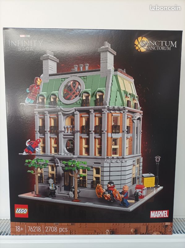 Lego 76218 marvel le saint des saints (image 1)