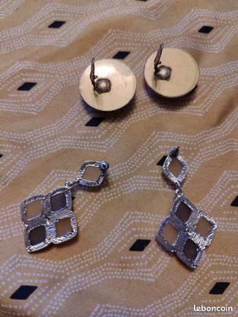 Lot De Boucles D'oreilles Vintage à Détourner Ou Restaurer - Référence LBB0246, Matière Cuir Et Laiton