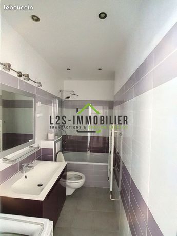 https://img.leboncoin.fr/api/v1/lbcpb1/images/6d/74/e3/6d74e3962af777e0b77bb255bd0a228d8af69d0f.jpg?rule=ad-image