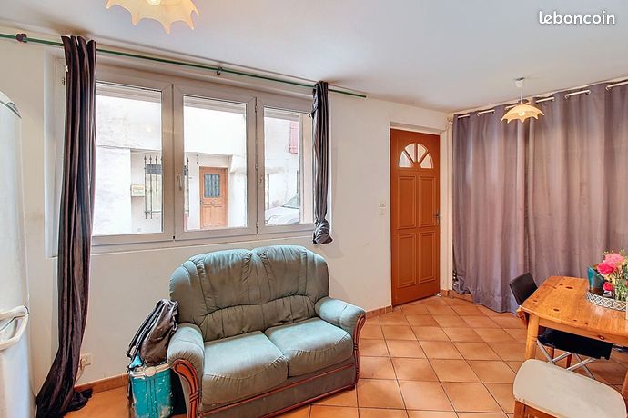 Studio 1 pièce 25 m²