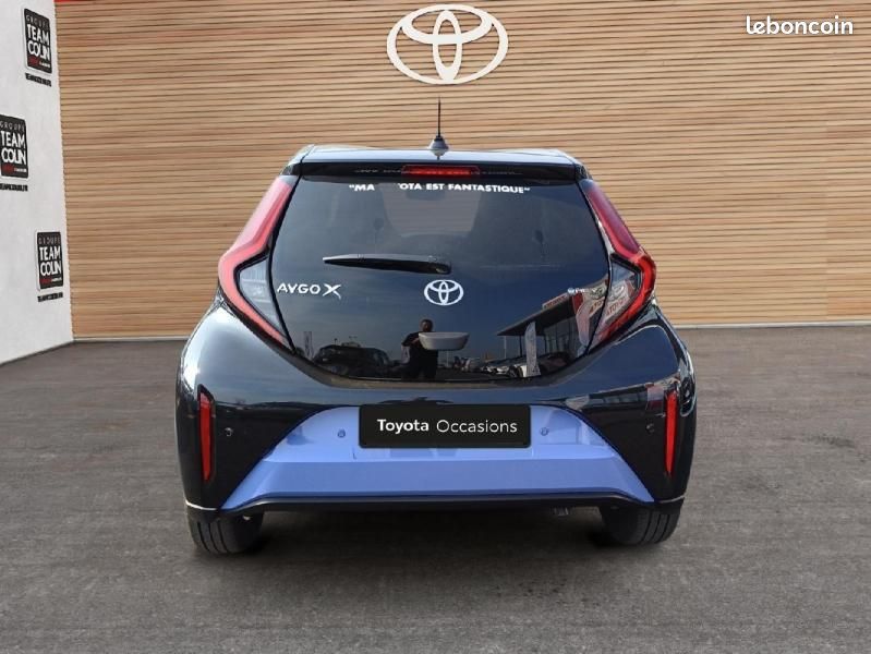 Toyota Aygo X 116h Graphic (image 4)