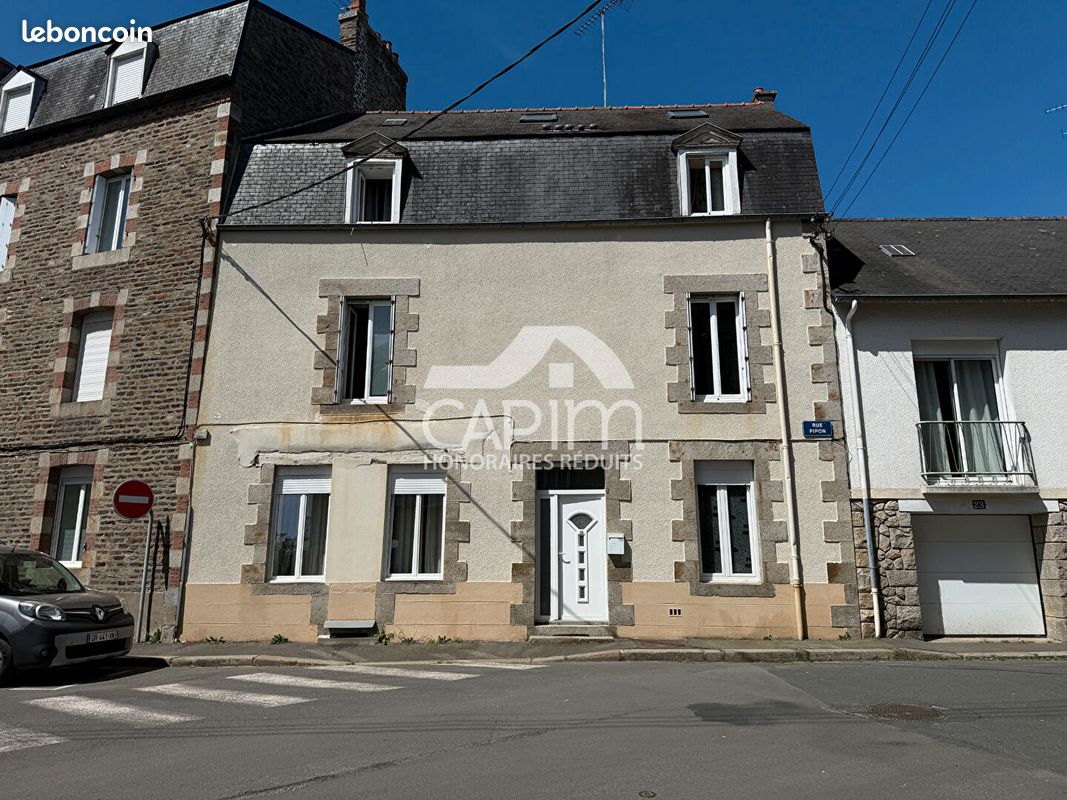Immeuble 135 m² · à Fougères · 135 m² · 228 500 €
