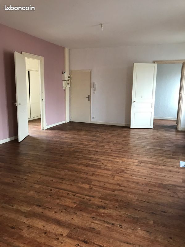 Appartement 2 pièces 85 m² · à Cognac · 85 m² · 700 €