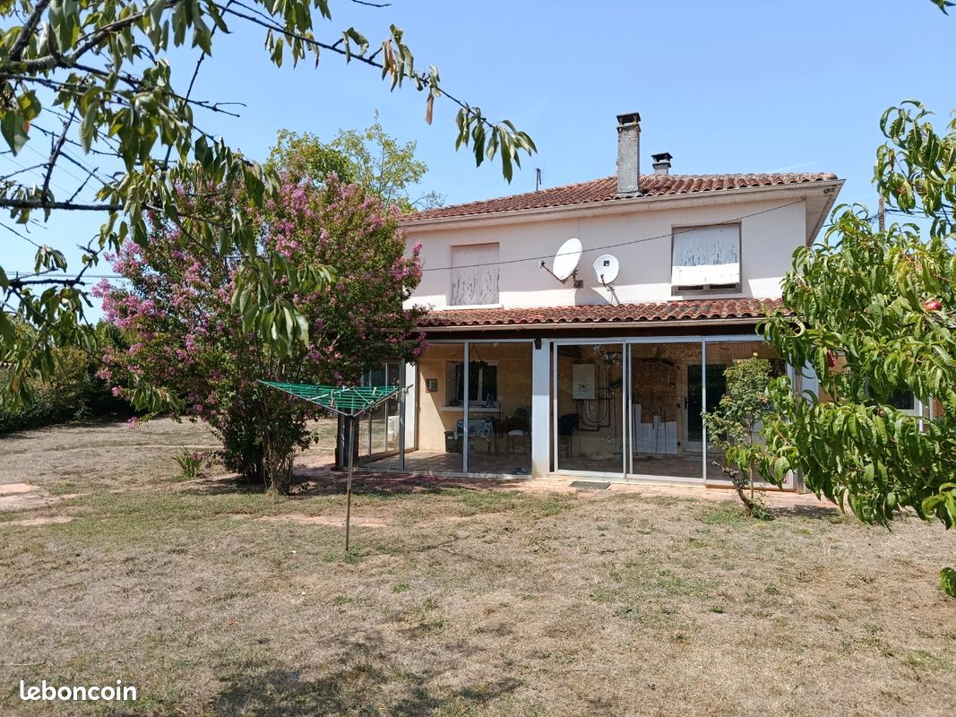 Maison 5 pièces 130 m² · à Taponnat-Fleurignac · 130 m² · 139 000 €